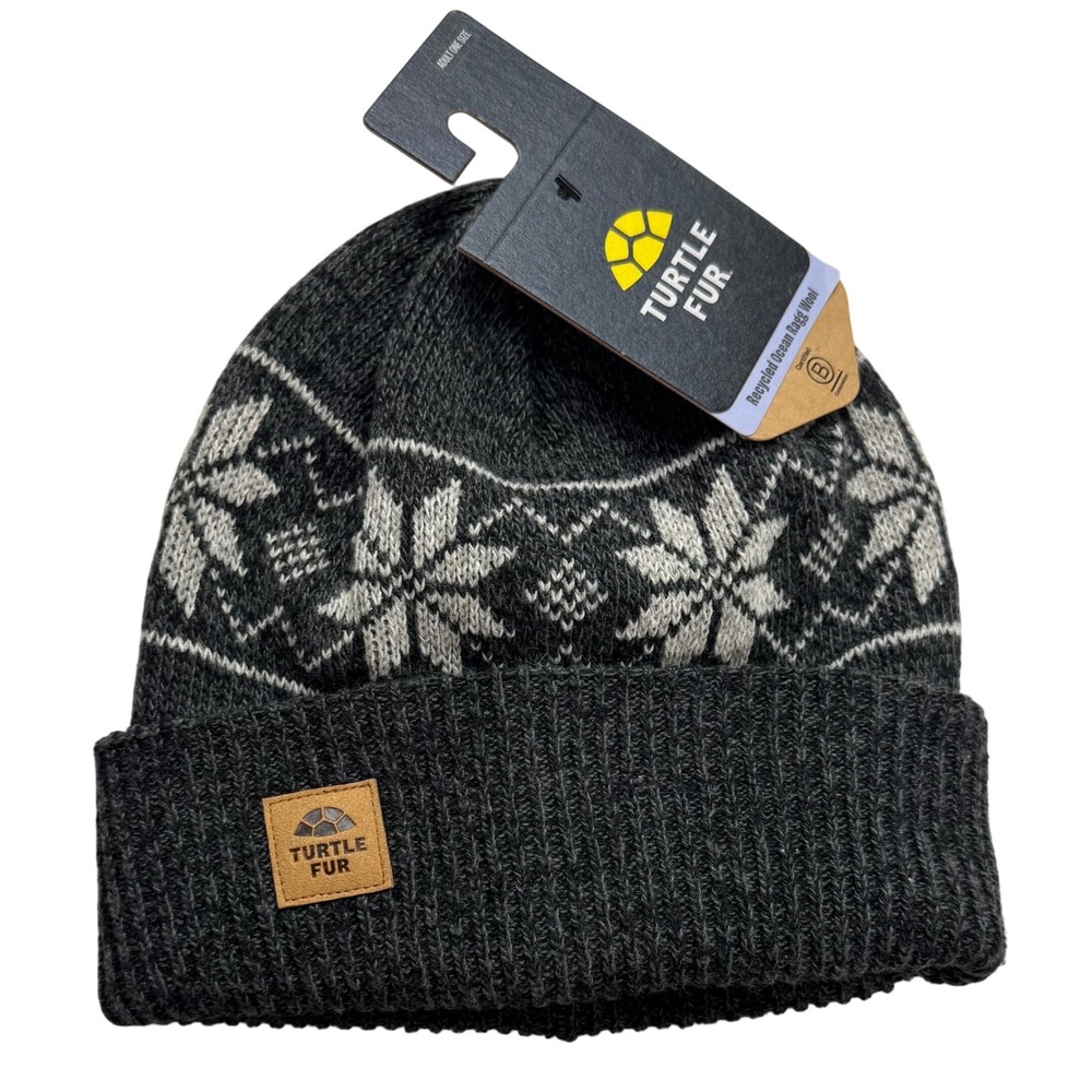 Turtle Fur Mount Snow Beanie Recycled Ocean Ragg Wool Knit Hat Black Grey NWT‎